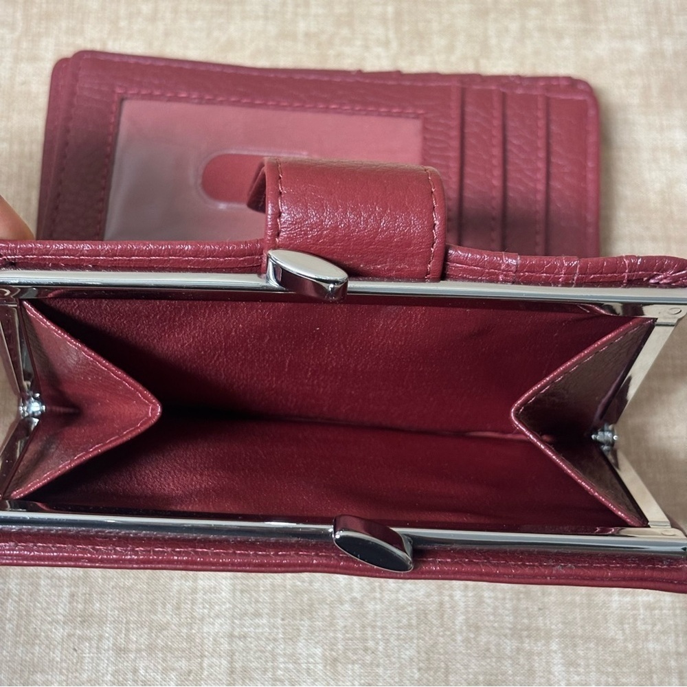 Mundi® Rio Leather Indexer Wallet - Picture 5 of 7